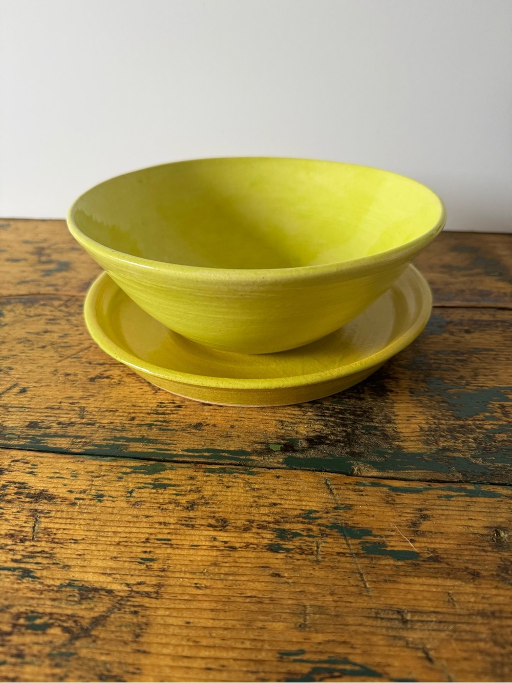 Yellow/green Ceramic Serving Bowl with Plate - Bright Yellow Home Dining Set